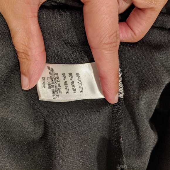 Flattering and floral - Picture 6 of 7